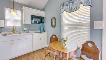 Cottage (1 Bedroom) | Interior