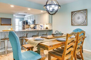 Apartment (2 Bedrooms) | Interior - Walk to Beach: Condo w/ Pool Access in Texas! (South Padre Island)