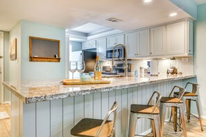 Apartment (2 Bedrooms) | Interior - Walk to Beach: Condo w/ Pool Access in Texas! (South Padre Island)