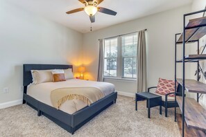 House (2 Bedrooms) | Interior - 2 Mi to Beach: Bright Navarre Home w/ Fire Pit! (Navarre)
