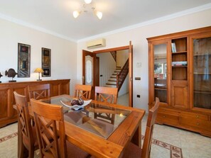 Villa, Multiple Bedrooms, Terrace | Dining - Global Mediterrane - By Global Rental Holidays 21203 (Calpe)