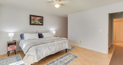 Cozy Couple's Getaway w/ Private Yard in Cameron