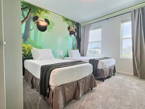 6 bedrooms, WiFi, bed sheets