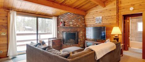 House (6 Bedrooms) | Front of property