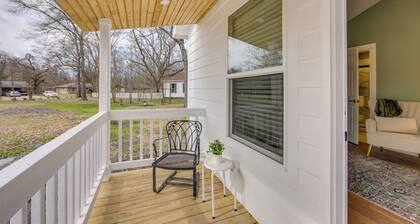 Walk to Museums: Art Deco Cottage in Jefferson