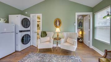 Cottage (1 Bedroom) | Front of property