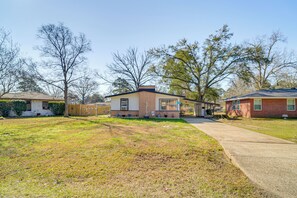 House (3 Bedrooms) | Interior - 'Louisiana Roots' Home 3 Mi to Dtwn West Monroe! (West Monroe)