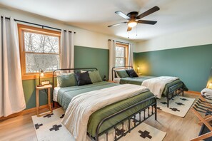 House (3 Bedrooms) | Interior