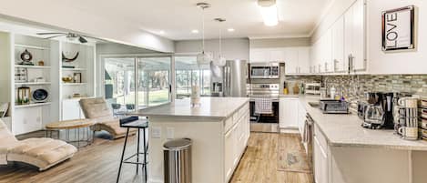 House (4 Bedrooms) | Interior