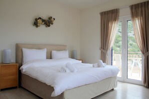 Villa, Sea View | 4 bedrooms, in-room safe, iron/ironing board, free WiFi