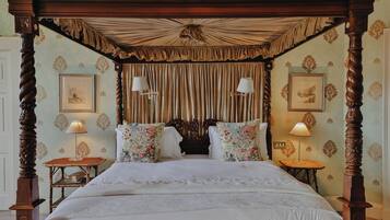 6 bedrooms, WiFi, bed sheets