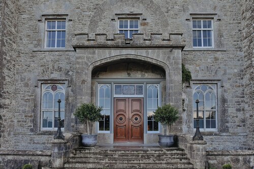 Live like royalty, a once in a lifetime stay at Slane Castle!