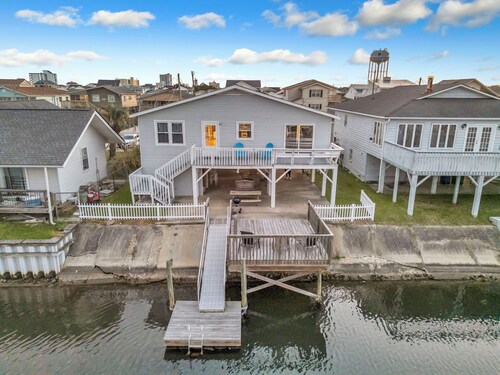 Private Beach House On The Inlet w/Floating Dock + Free Attraction Tickets!