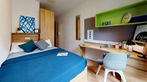 Habitación individual, para no fumadores | Cortinas blackout y wifi gratis 