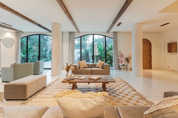 Interior - Elegant 4 bedroom Villa in Prime Location (Bali)