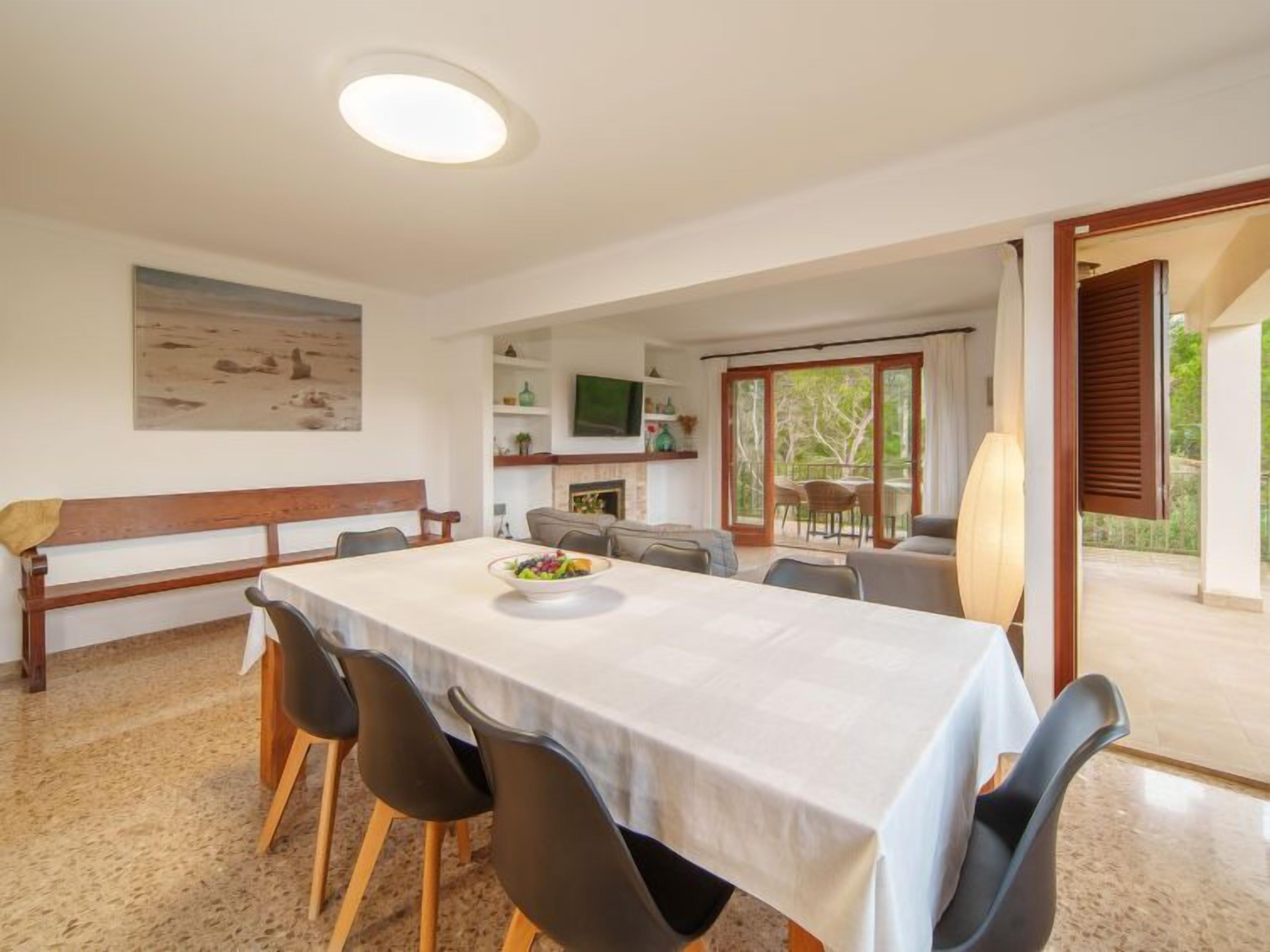 Villa, 4 chambres, terrasse | Restauration