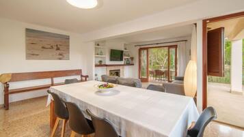 Villa, 4 Bedrooms, Terrace | Dining