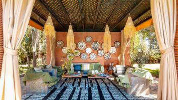 Villa | 9 bedrooms, Internet