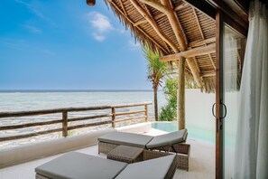 Villa (Seafront) | Terrasse/patio