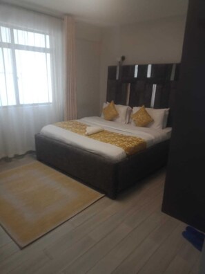 2 soverom, strykejern/-brett, wi-fi og sengetøy