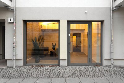 Global Living I The Graf