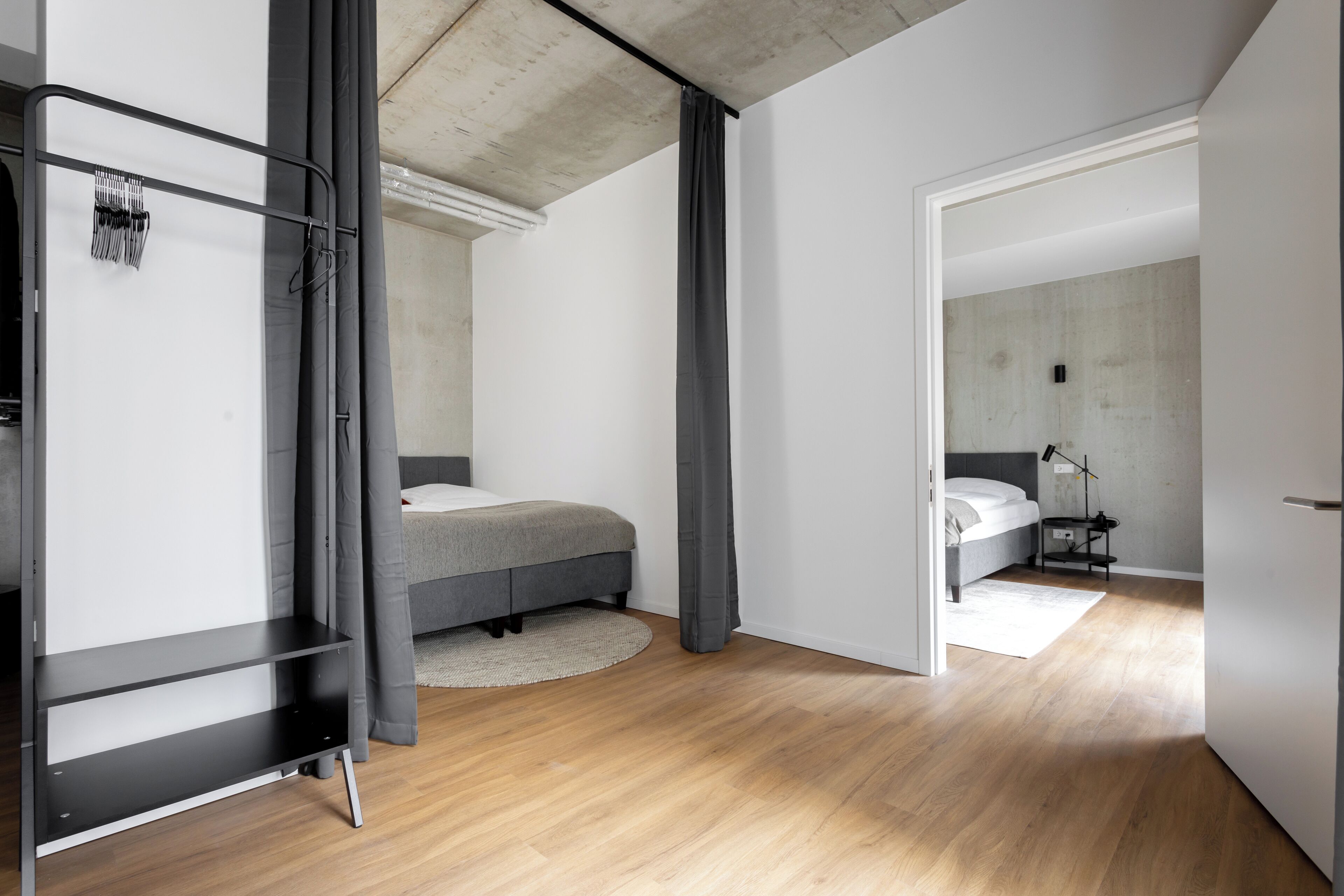 Premium-Apartment | Schreibtisch, laptopgeeigneter Arbeitsplatz, Bügeleisen/Bügelbrett