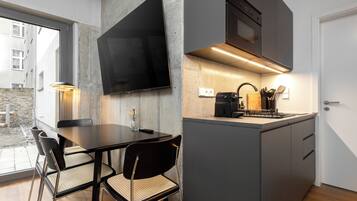 Leilighet – design, ikke-røyk, kjøkken | Eget kjøkken | Kjøleskap, mikrobølgeovn, kokeplater og espressomaskin