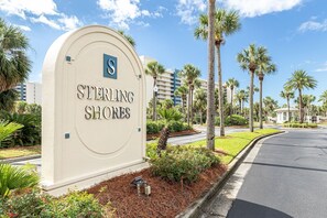 Condo, 3 Bedrooms | Property grounds - Sterling Shores 902 3 Bedroom Condo (Destin)