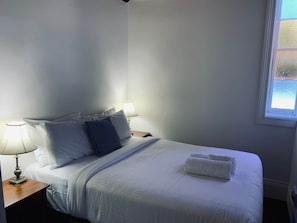 2 slaapkamers, een strijkplank/strijkijzer, wifi, beddengoed