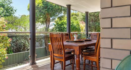 Hunter House - Castlemaine