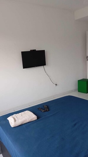 Basic Apartment, City View | 1 bedroom, free WiFi, bed sheets - SUITE BRISA 201 (Rio de Janeiro)