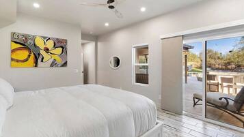 8 habitaciones, escritorio, tabla de planchar con plancha y wifi