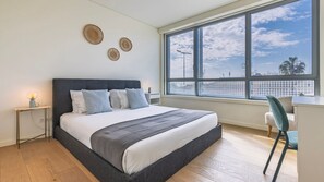 3 chambres, fer et planche à repasser, accès au Wi-Fi (inclus)