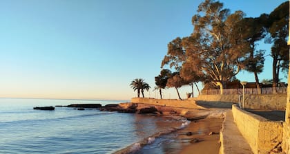 Holiday Home 'Deltabahia' with Shared Pool, Wi-Fi and Air Conditioning