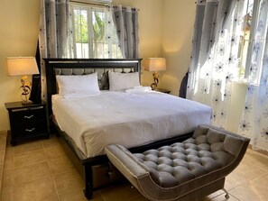 9 bedrooms, WiFi, bed sheets