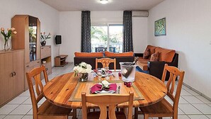 Hus - 4 sovrum - terrass | Interiör