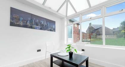 4 Bedrooms - 3 Bathrooms House