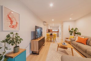 TV - The 2BR Hereford Haven - Relax, Recharge, Repeat (Christchurch)
