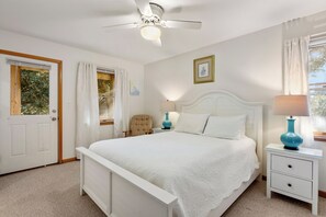 4 habitaciones, tabla de planchar con plancha, wifi y ropa de cama 