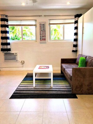 TV - Private Studio Near Beach and Las Olas (Fort Lauderdale)