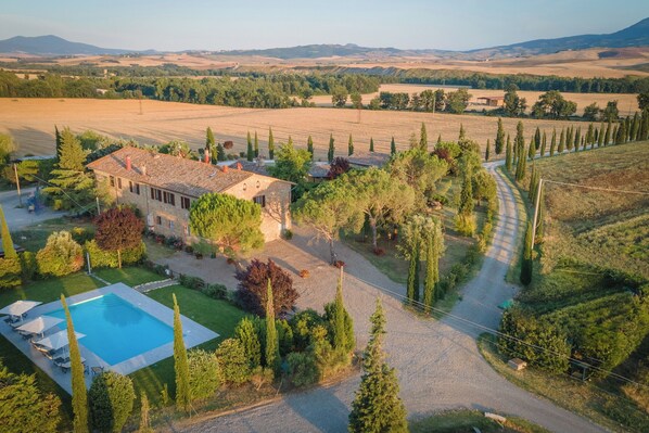 Exterior - Lovely holiday home in Val d’Orcia, with pool and large garden, near Pienza (Pienza)