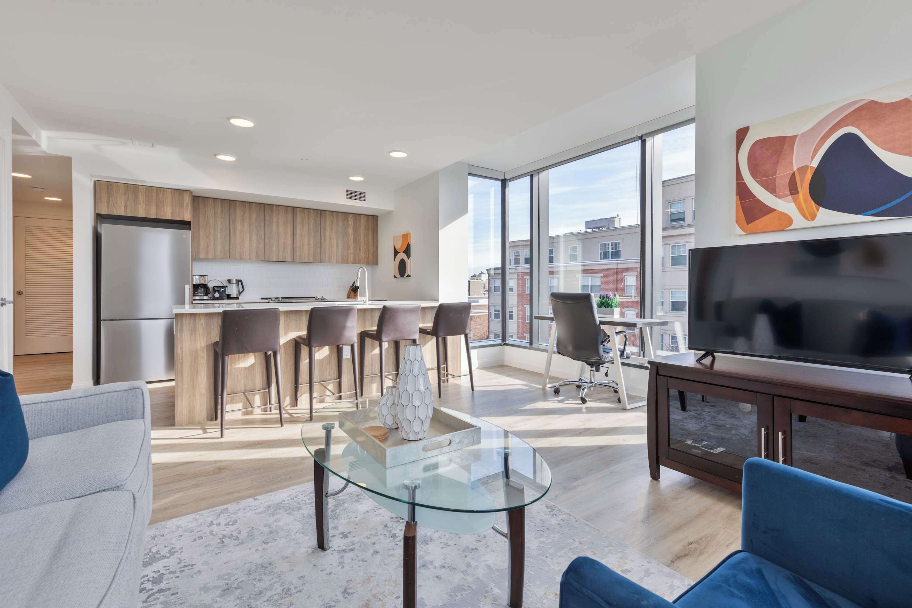 TV, caminetto, studio