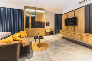 Tomannsrom – deluxe, 2 queensize-senger, fjellutsikt | Utsikt fra rommet