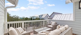 CURRENTLY DISCOUNTED!NEW Build w/ Private Pool, Golf Cart & Bikes! ~ The Grand Mary, on 30A