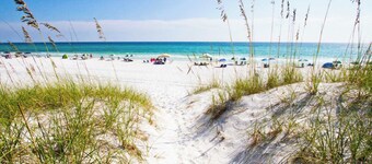 CURRENTLY DISCOUNTED!NEW Build w/ Private Pool, Golf Cart & Bikes! ~ The Grand Mary, on 30A