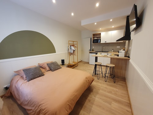 Studio de charme à Lisle / Tarn - Confort moderne au cœur de la ville médiévale