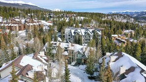 Exterior - Highlander Townhome: Walk to Lifts, Walk to Town, Close to Everything! (Breckenridge)