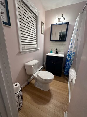 Håndklæder, Sæbe, Shampoo, Toiletpapir