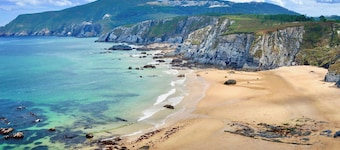 The Cliffs - PradaBeach