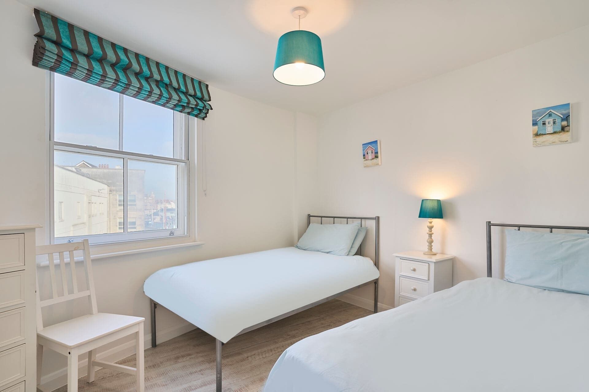 2 dormitorios, tabla de planchar con plancha, wifi y ropa de cama